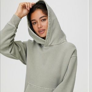Aritzia OVERSIZED boyfriend hoodie size 2
